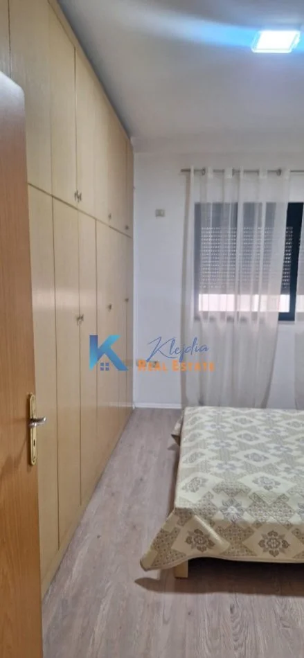 Tirane, jepet me qera apartament 1+1, Kati 2, 70 m² (Kodra e Diellit, rruga Bill Klinton)