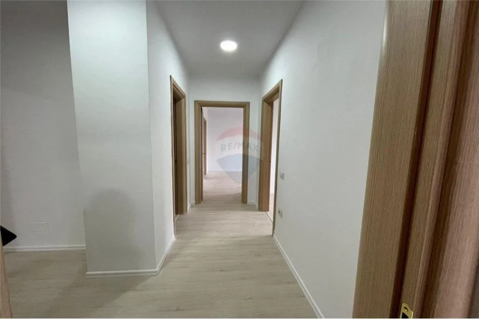 Tirane, shitet apartament 3+1 Kati 6, 143 m² 235,000 € (Don Bosko - Gener II)