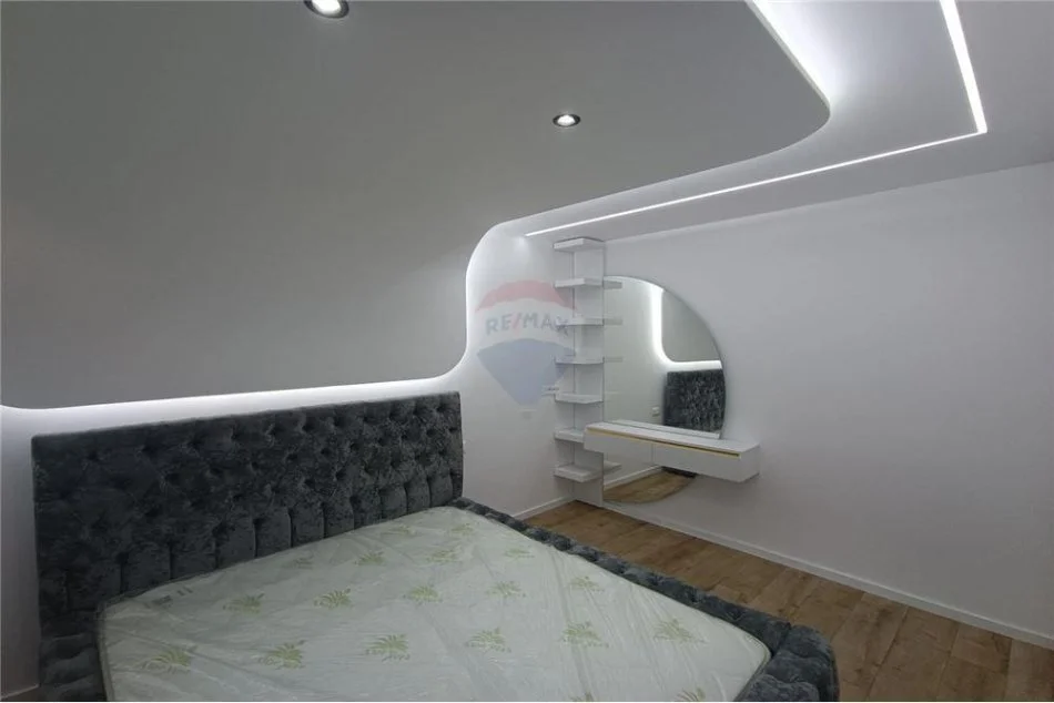 Tirane, jepet me qera apartament 1+1 , 45 m² 650 € (Rruga e Kavajës)