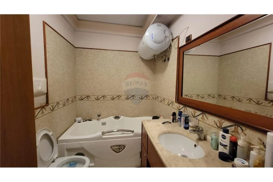 Tirane, jepet me qera apartament 3+1 , 160 m² 1.500 € (Stadiumi Air Albania)