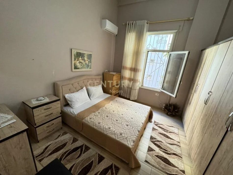 Tirane, jepet me qera apartament 2+1 Kati 2, 85 m² 650 € (liqen i thate)