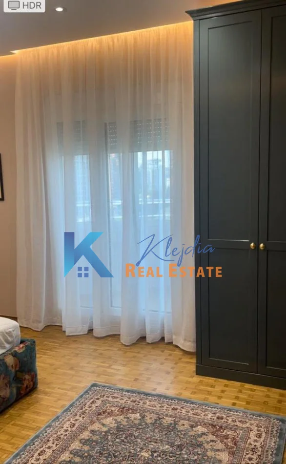 Tirane, jepet me qera apartament 1+1 Kati 9, 70 m² 800 € (Afer Shkolles se Baletit)