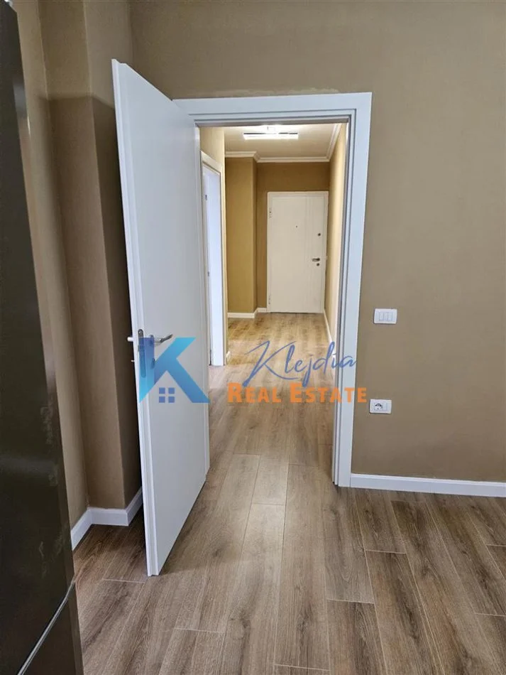Tirane, jepet me qera apartament 2+1 Kati 3, 85 m² 500 € (Rruga e Dibres, afer spitalit Amerikan II)