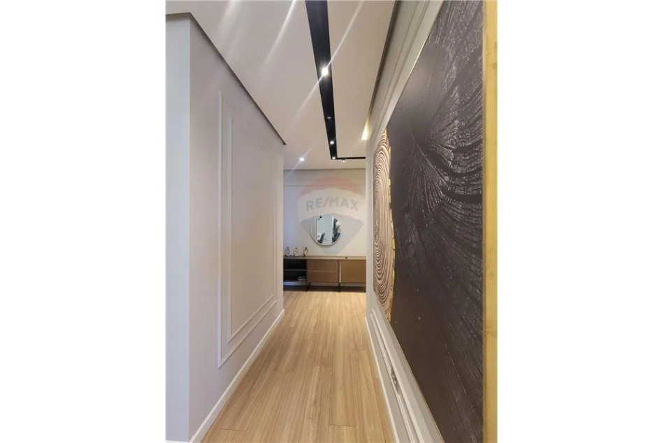 Tirane, shitet apartament 2+1 , 125 m² 290.000 € (Rruga Karl Gega - Treni - Bulevardi i Ri)