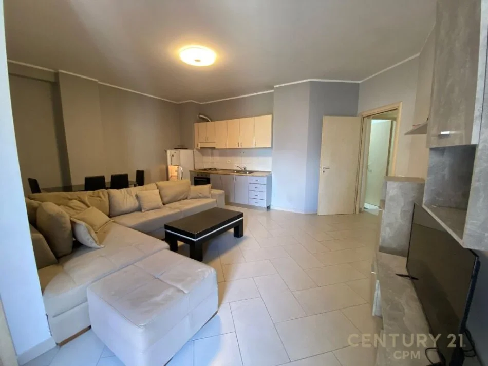 Tirane, shitet apartament 1+1 Kati 2, 72 m² 