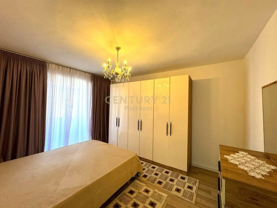 Tirane, shitet apartament 2+1 Kati 2, 79 m² 115.000 € (oxhaku)