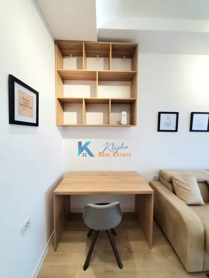 Tirane, shes garsonier Kati 10, 30 m² 78.000 € (Kompleksi Kontakt, 21 Dhjetori)