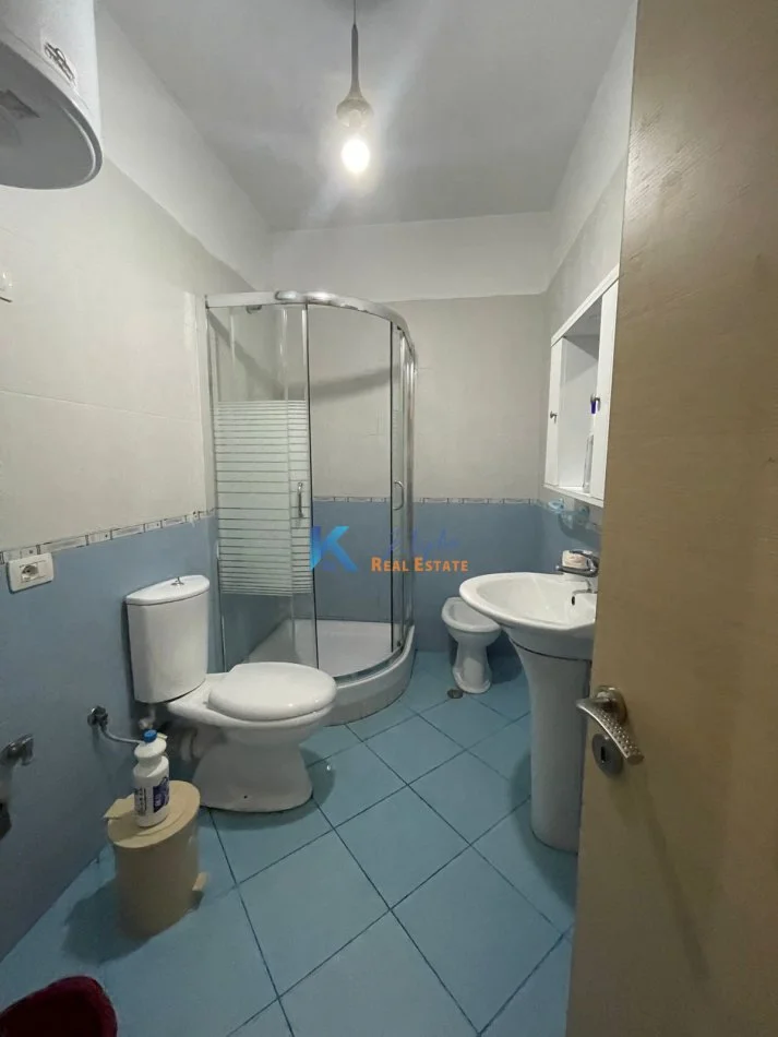 Tirane, jepet me qera apartament 1+1 Kati 2, 65 m² 450 € (Don Bosko, afer Vizion Plus)
