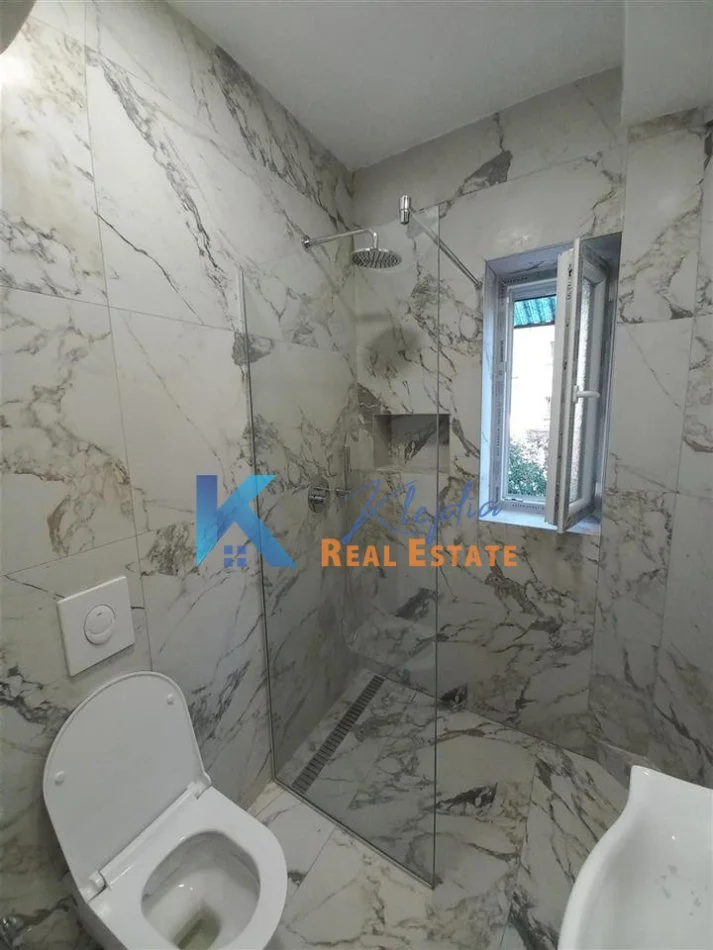 Tirane, jap me qera apartament 1+1 Kati 2, 45 m² (Zogu i Zi)