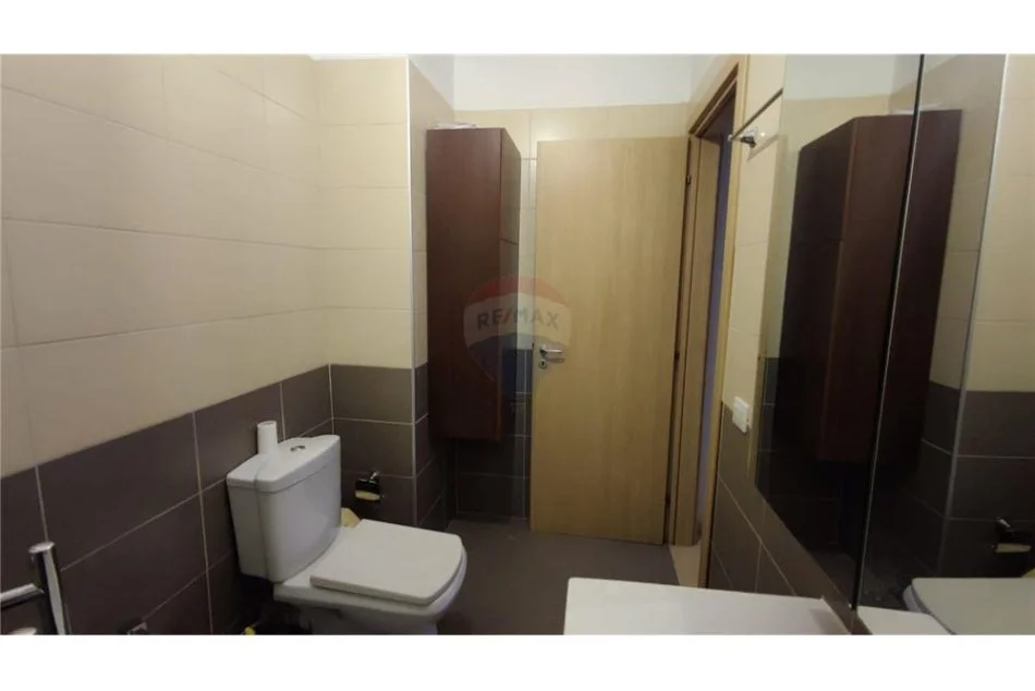 Tirane, shitet apartament 1+1 Kati 4, 74 m² 155.000 € (Rruga e Kavajës - Globe)