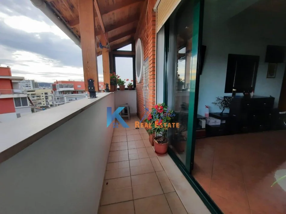 Tirane, jepet me qera apartament 2+1 Kati 7, 120 m² 600 € (Don Bosko, afer Vizion Plus)