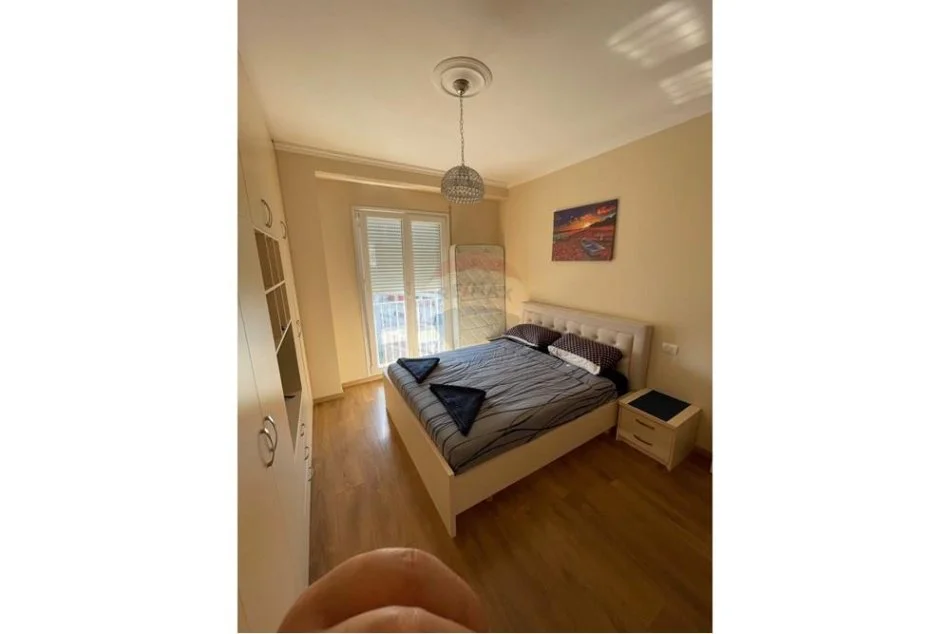 Tirane, shitet apartament 2+1 Kati 7, 96 m² 235.000 € (Rruga Robert Shvarc - Komuna e Parisit)