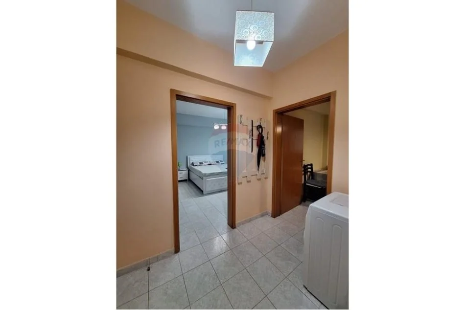 Tirane, shitet apartament 1+1 , 60 m² 130.000 € (Tirana e Re - Rruga Sami Frashëri)