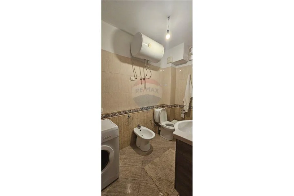 Tirane, jepet me qera apartament 2+1 Kati 3, 100 m² 650 € (Rruga "Islam Alla" - Rruga e Kavajës)