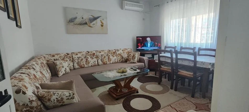 Tirane, shitet apartament 2+1+Ballkon Kati 5, 75 m² 113.000 € 