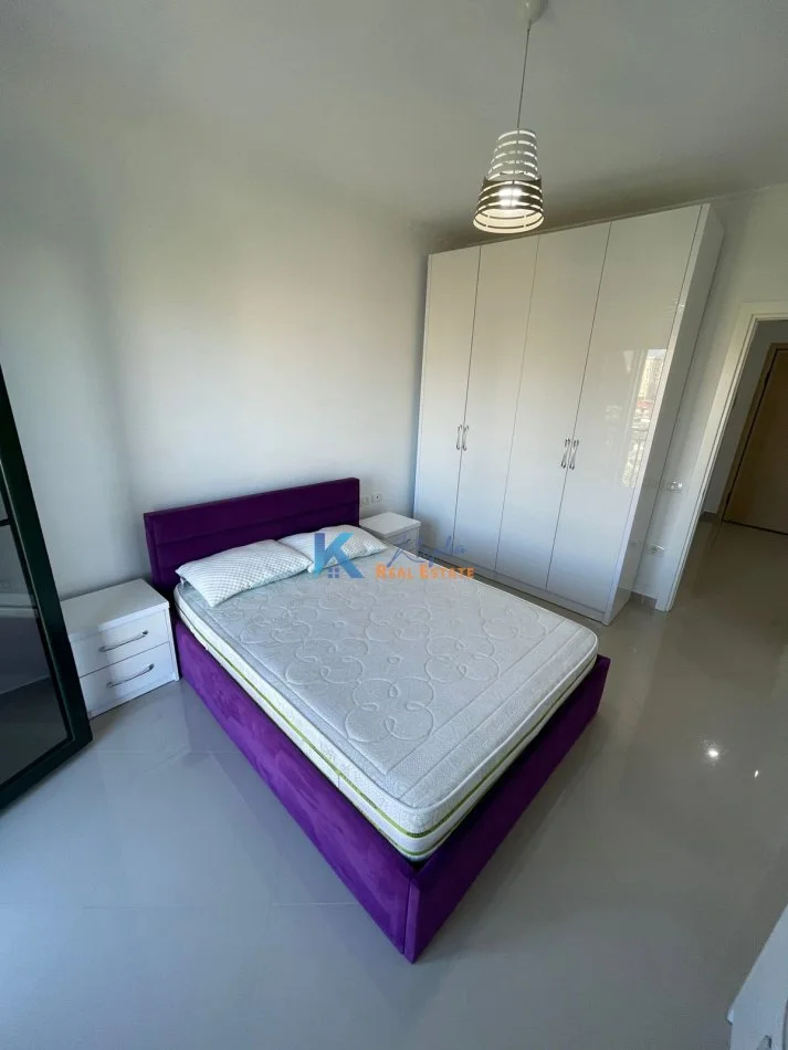 Tirane, jap me qera apartament 1+1+Ballkon Kati 6, 75 m² 450 € (Unaza e Re, Kompleksi Green City)