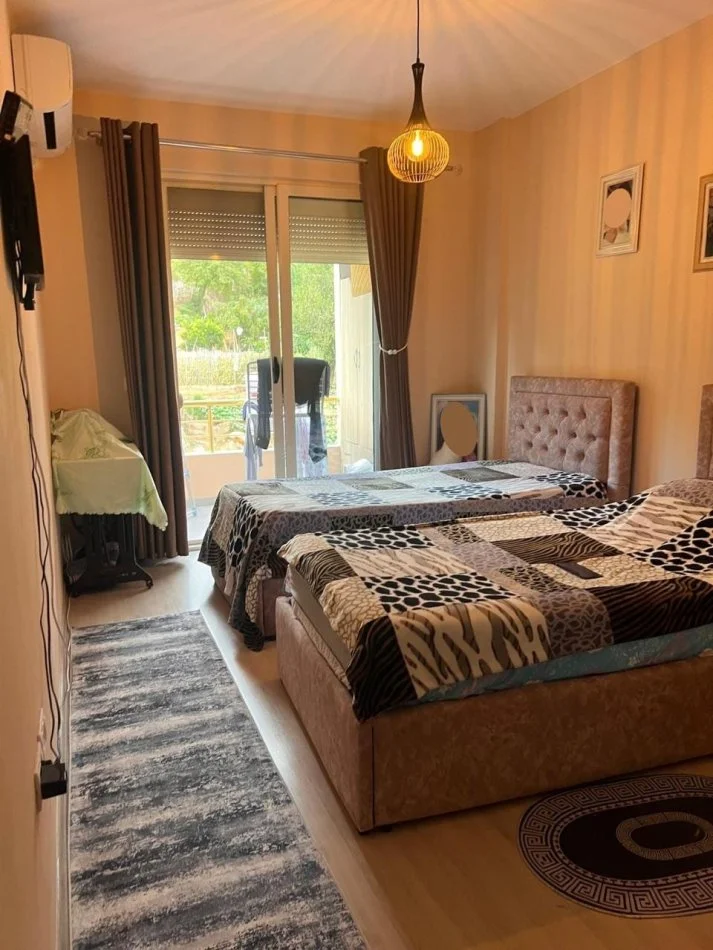 Tirane, shitet apartament 2+1+Ballkon Kati 1, 94 m² 113.000 € (fresk)