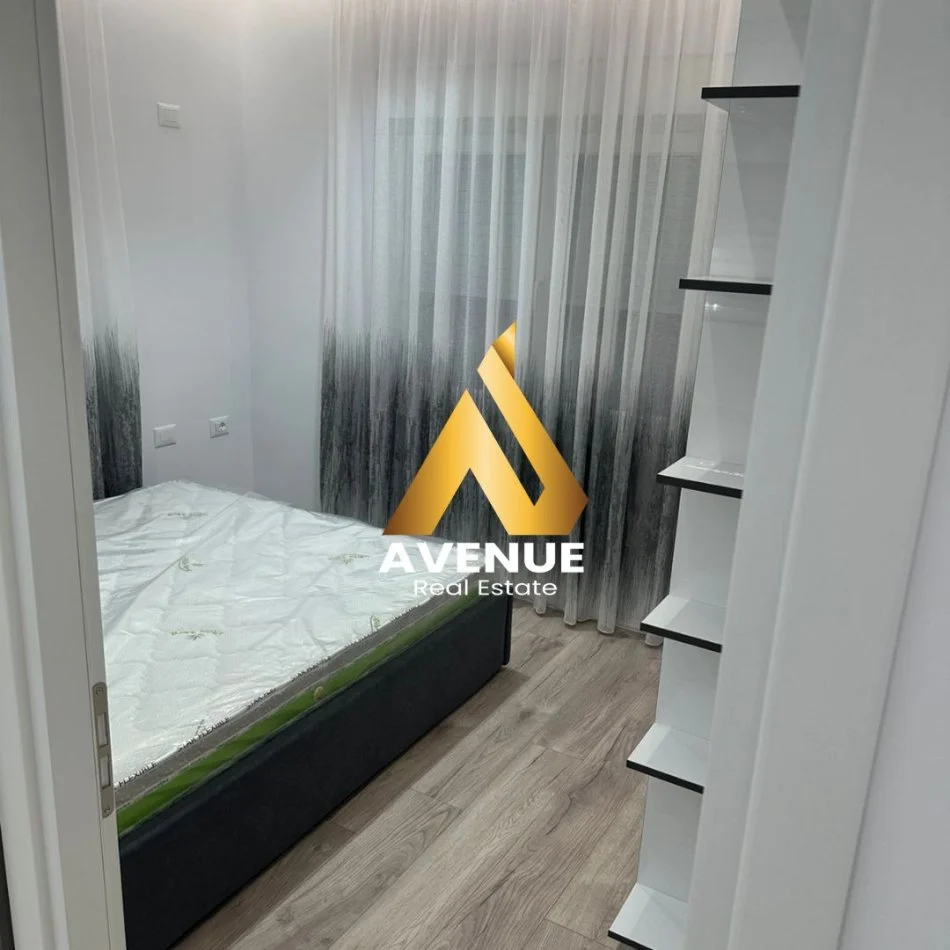 Tirane, jepet me qera apartament 2+1+Ballkon Kati 3, 62 m² 800 € (VASO PASHA)
