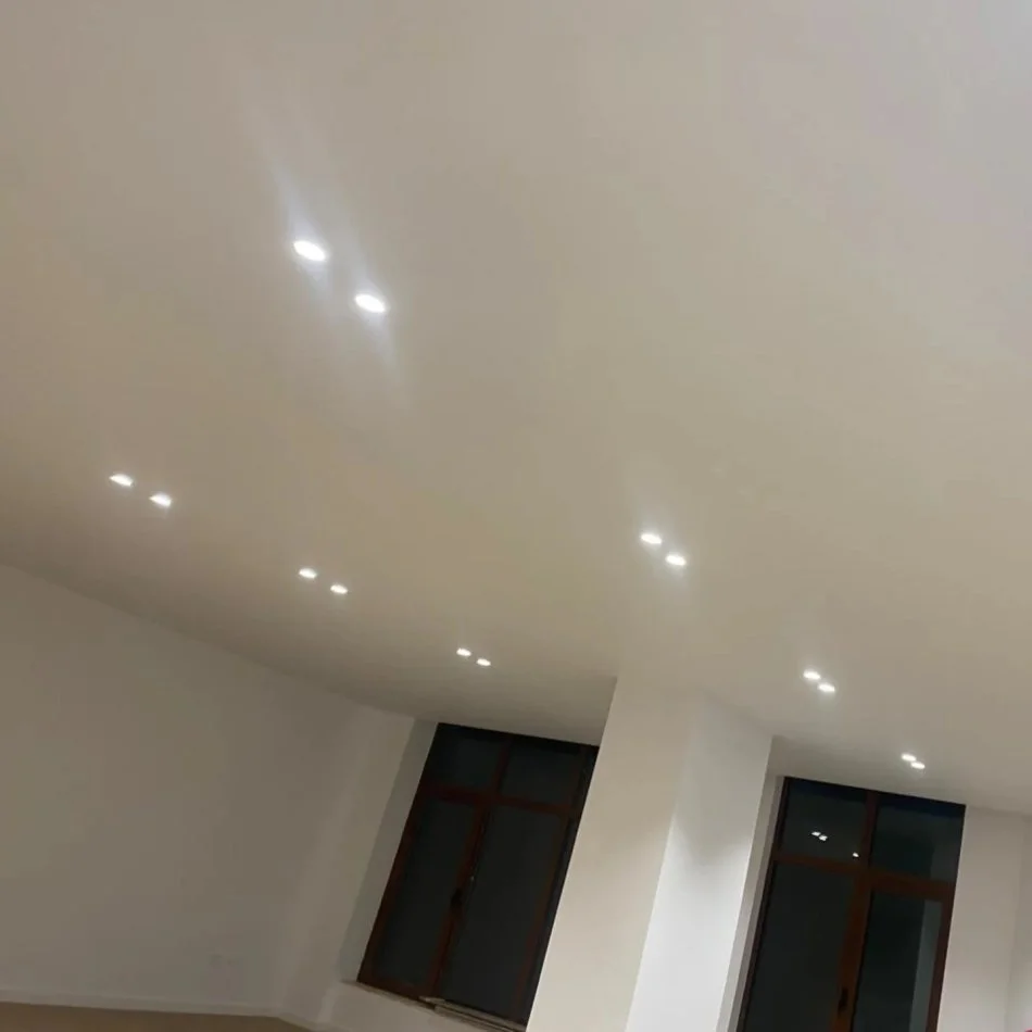 Tirane, jepet me qera ambjent biznesi Kati 1, 80 m² 630 € (VILA L, Astir)