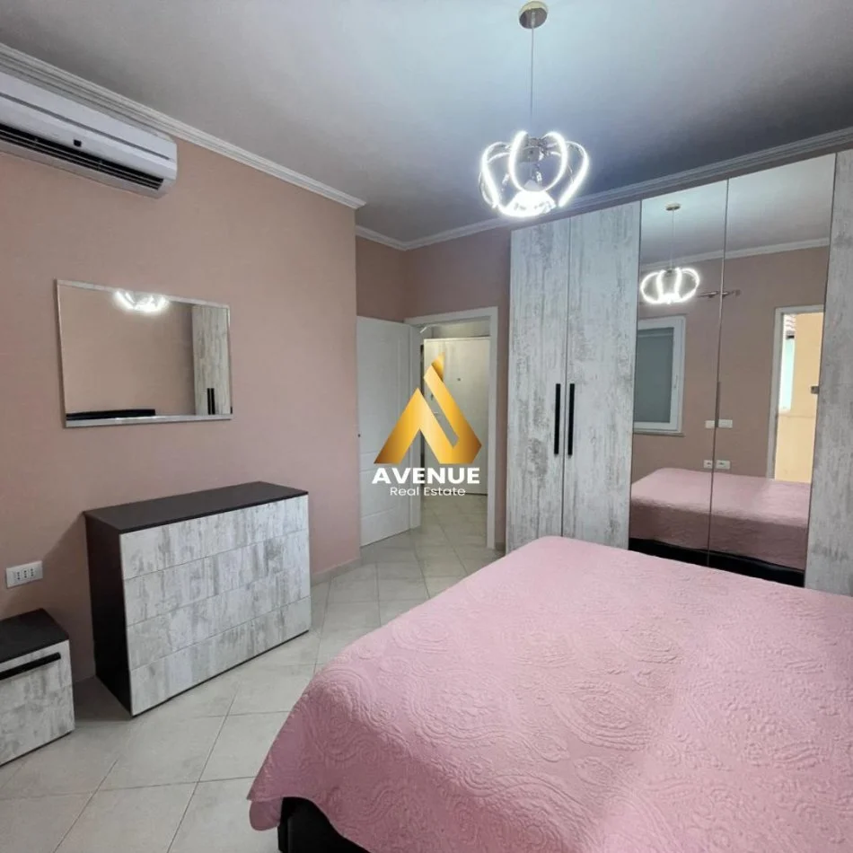 Tirane, jepet me qera apartament 2+1+Ballkon Kati 1, 90 m² 650 € (arkitekt kasemi)