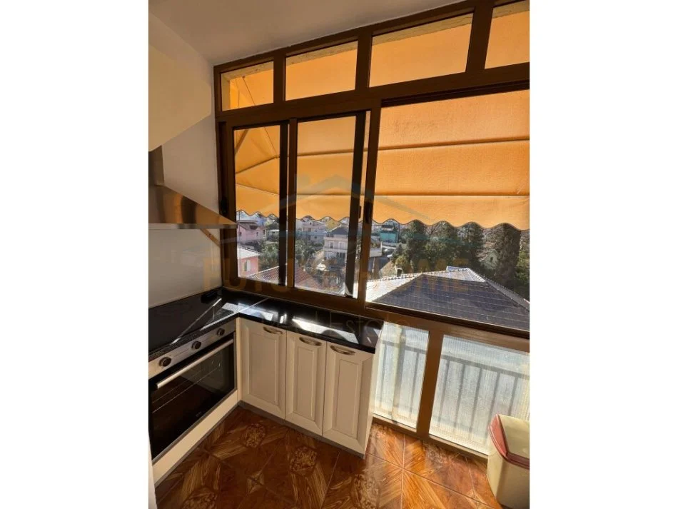 Tirane, shitet apartament 2+1+Aneks+Ballkon Kati 5, 110 m² 160.000 € (rruga elbasanit)