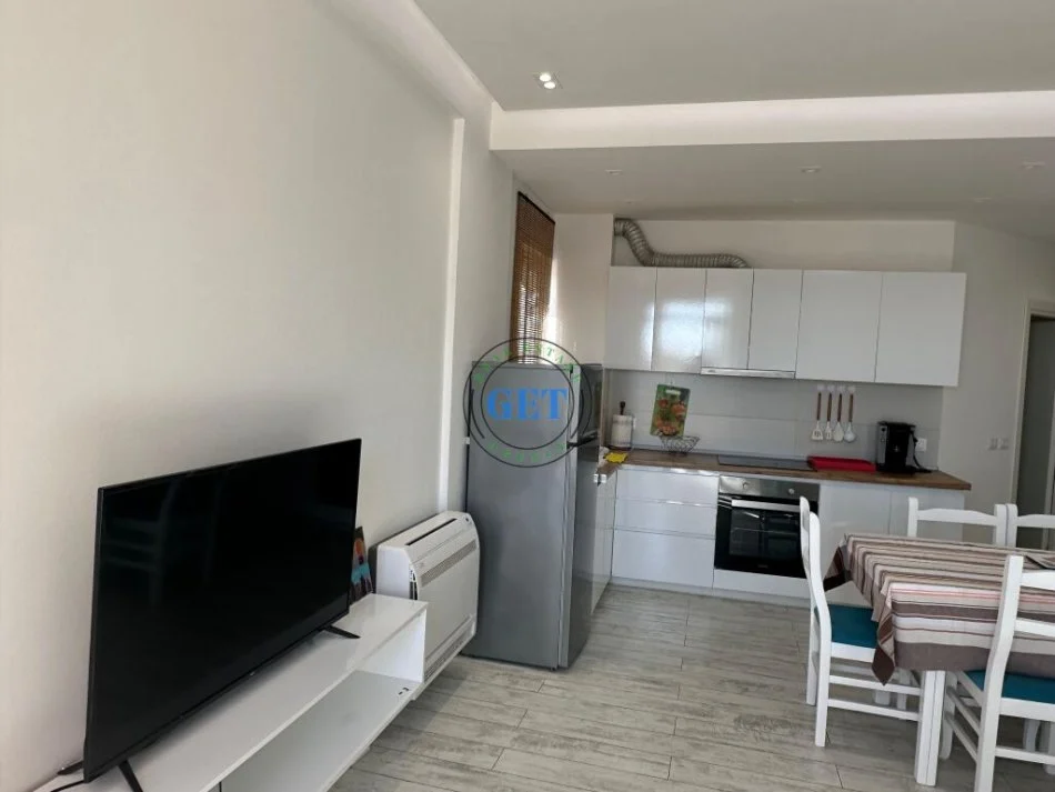 Durres, shitet apartament 1+1+Ballkon Kati 0, 145 m² 250.000 € (SHITEN, DY APARTAMENTE 1+1 NE VOLLGA,DURRES!)