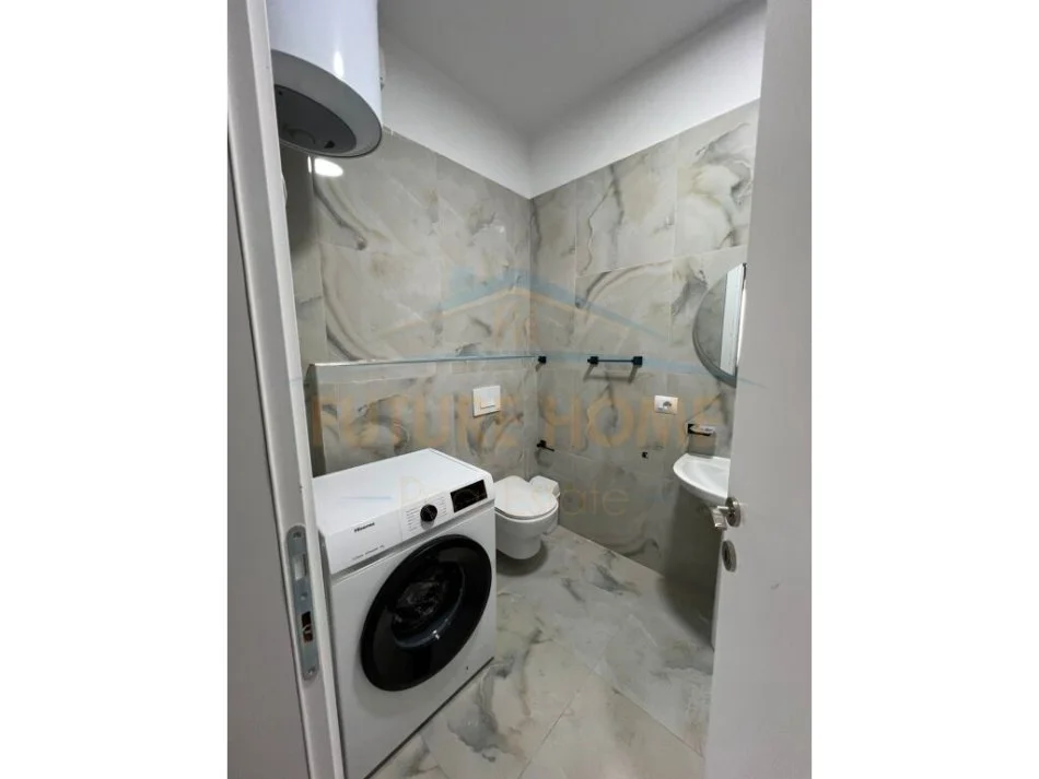 Tirane, jepet me qera apartament 2+1+Aneks+Ballkon Kati 5, 100 m² 850 € (ish fusha aviacionit)