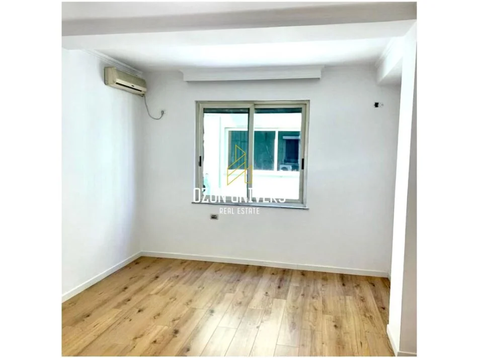 Tirane, jepet me qera zyre Kati 4, 120 m² 1.200 € (Blloku)