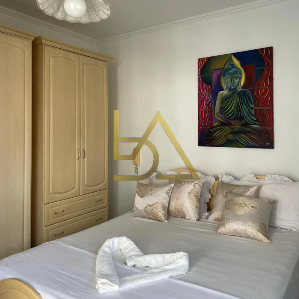Durres, jepet me qera apartament 2+1+Ballkon Kati 5, 