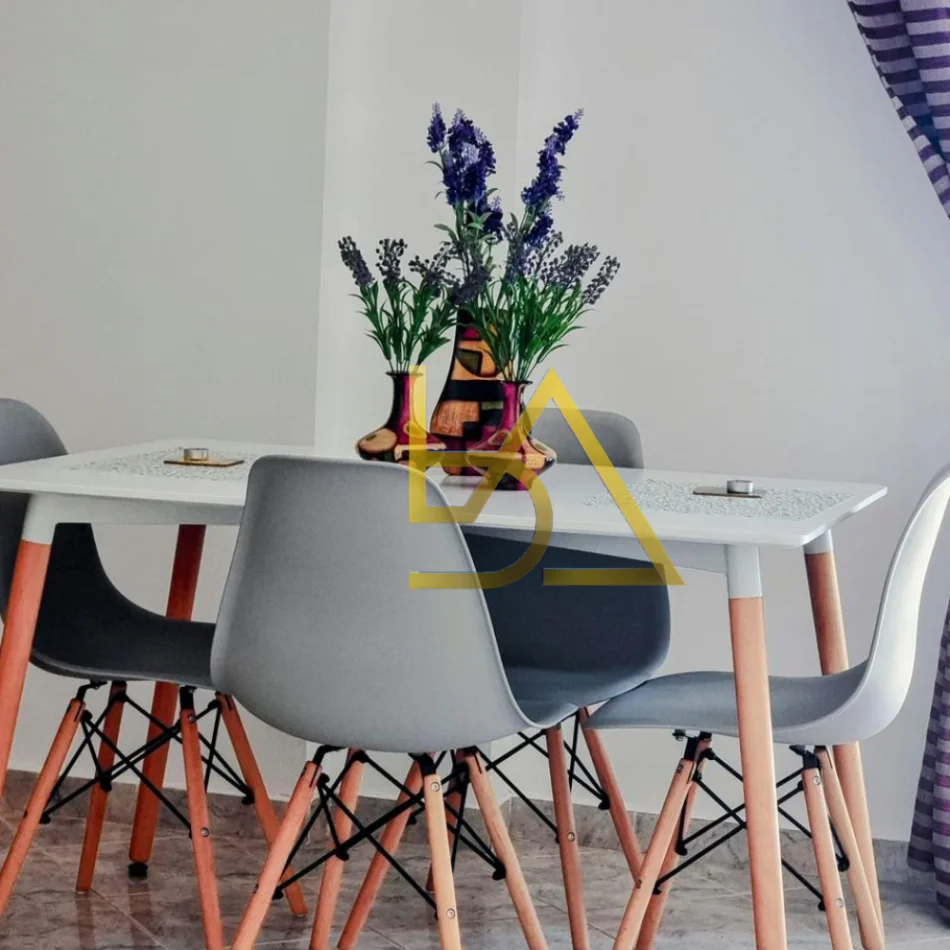 Shqiperi, jepet me qera apartament 1+1+Ballkon Kati 7, 