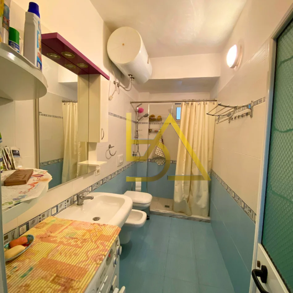 Durres, shitet apartament 1+1 Kati 2, 