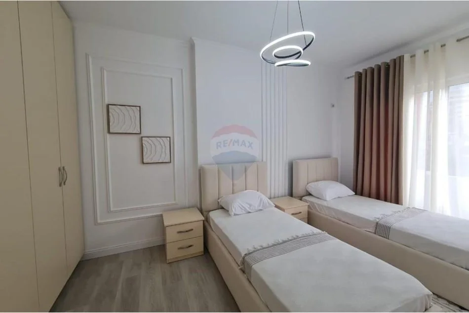 Tirane, shitet apartament 2+1+Ballkon Kati 1, 91 m² 138.000 € (teodor keko)