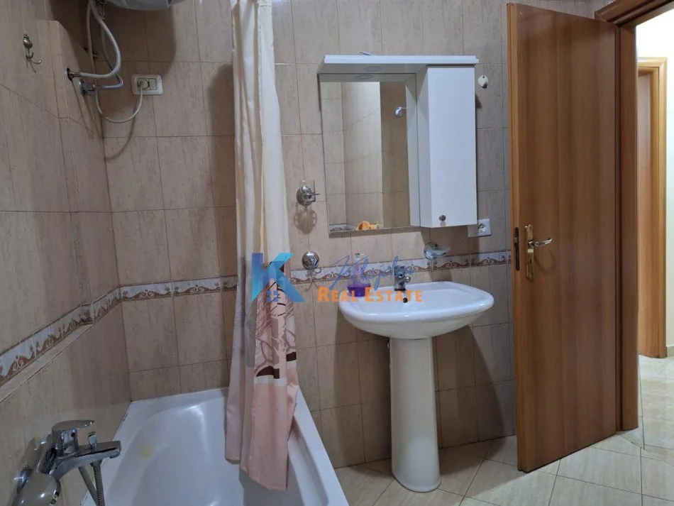 Tirane, jepet me qera apartament 1+1+Ballkon Kati 5, 64 m² 450 € (Don Bosko, afer kompleksit Vizion+)