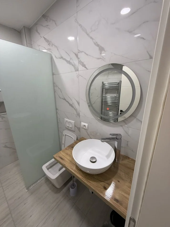 Tirane, jap me qera apartament 1+1+Aneks Kati 4, 65 m² 450 € (Jordan Misja)