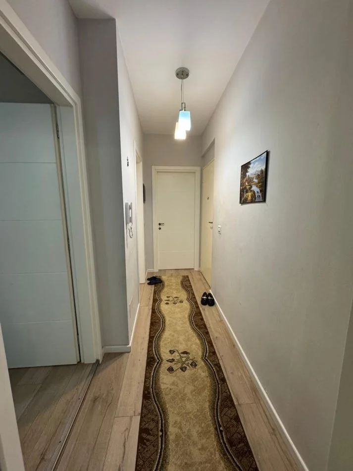 Tirane, shitet apartament 3+1+Aneks+Ballkon Kati 2, 130 m² 230.000 € (kopshti botanik)