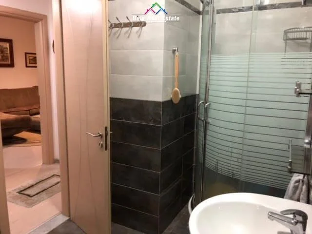 Tirane, jepet me qera apartament 1+1+Ballkon Kati 3, 67 m² 500 € (Don Bosko, prane Kishes Katolike)