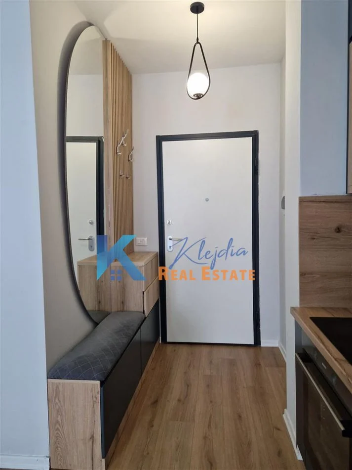 Tirane, jap me qera apartament 1+1+Ballkon Kati 6, 70 m² 600 € (Don Bosko, te Trio Towers Residence)