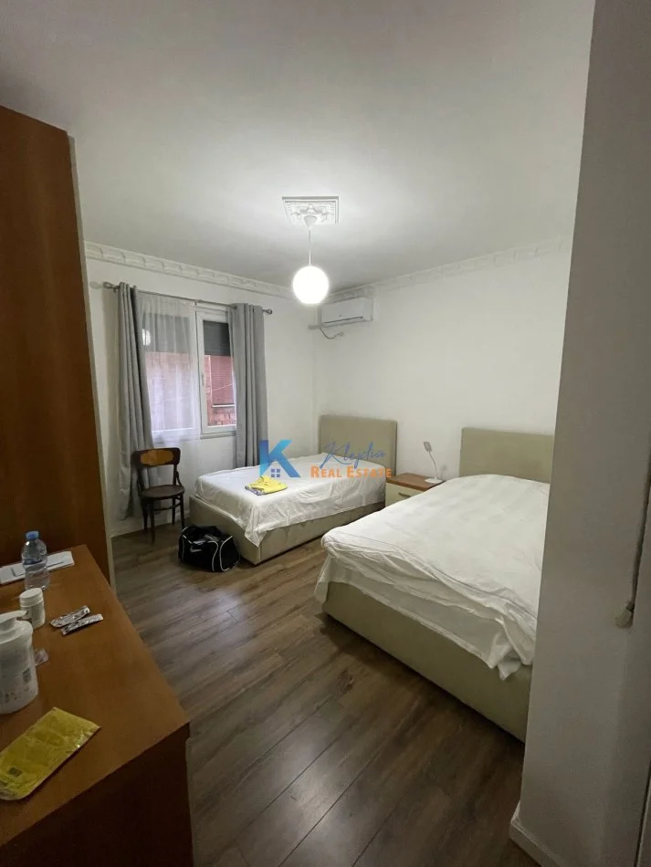 Tirane, jap me qera apartament 2+1+Aneks Kati 2, 110 m² 650 € (Selite, afer Universitetit Marin Barleti)