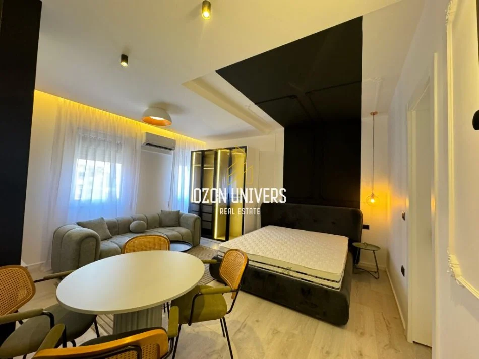 Tirane, jepet me qera garsonier 1+1 Kati 5, 38 m² 500 € (Komuna e Parisit)
