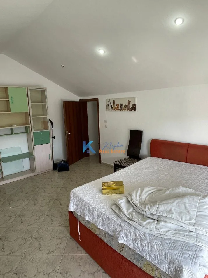 Tirane, jap me qera apartament 2+1+Ballkon Kati 4, 140 m² 600 € (Stadiumi Dinamo)