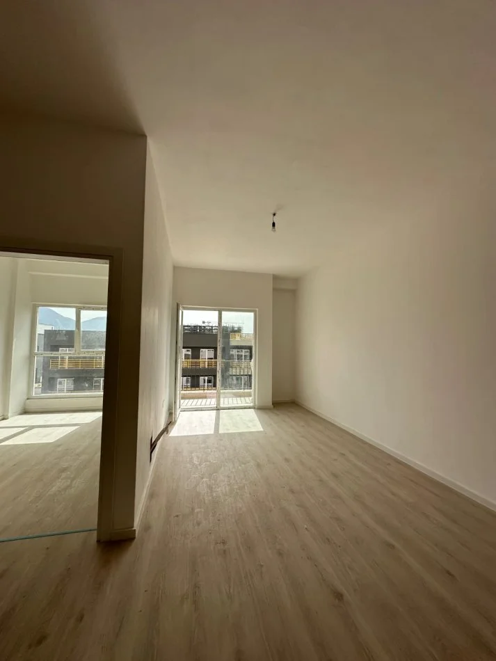 Tirane, shitet apartament 1+1 Kati 8, 73 m² 119.620 € (Rruga Dritan Hoxha)