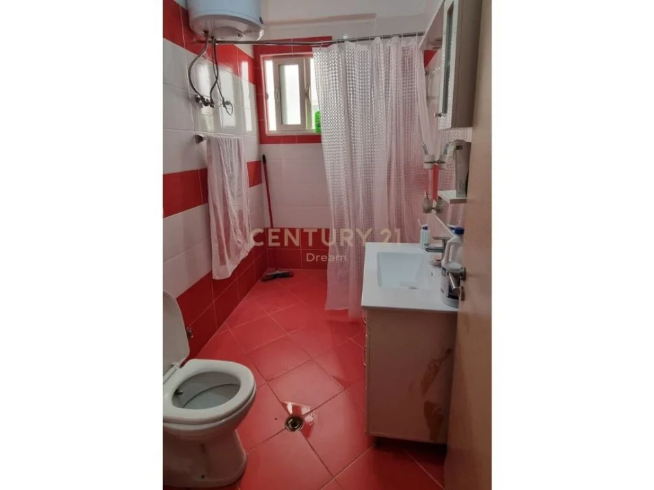 Tirane, shitet apartament 1+1 Kati 5, 71 m² 90.000 € (FRESKU)