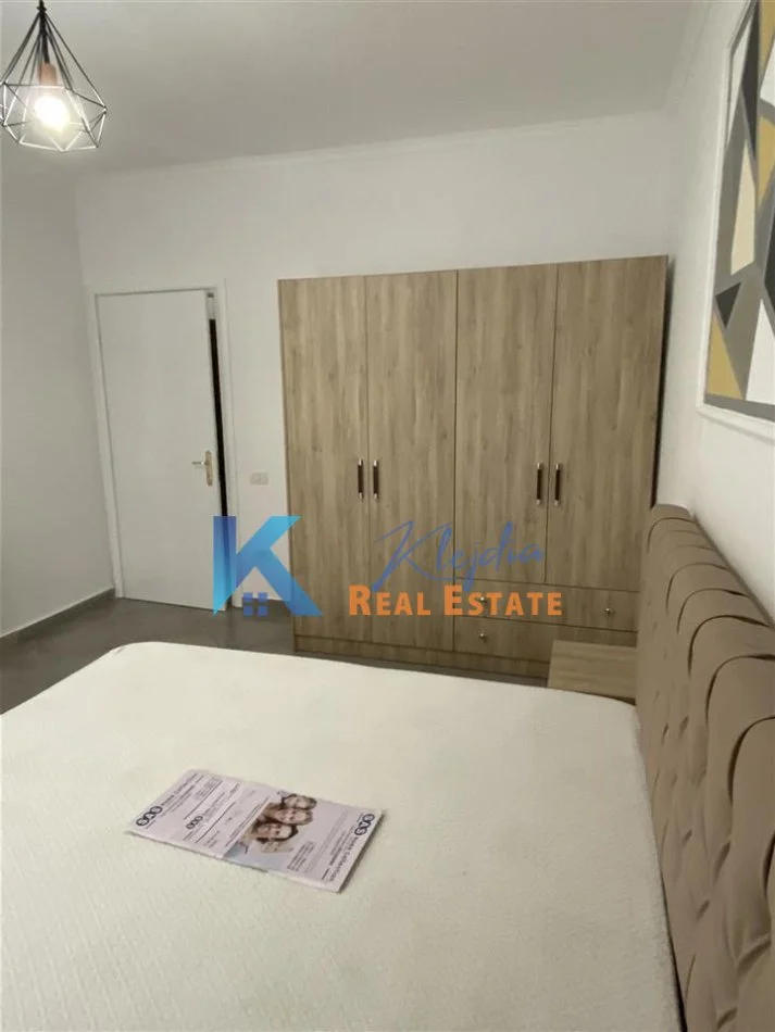 Tirane, jap me qera apartament 1+1+Ballkon Kati 8, 68 m² (Astir, afer Nela 5)