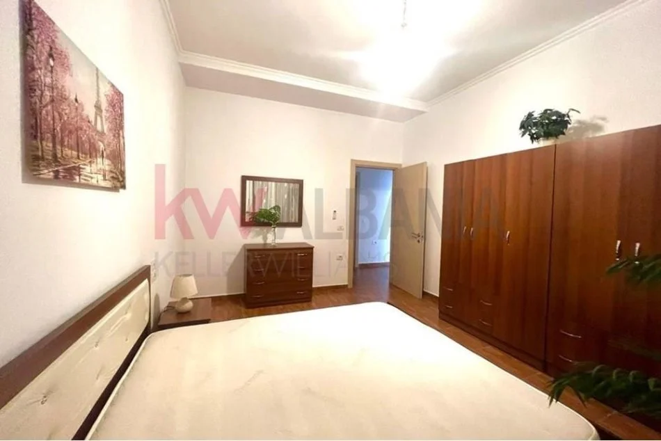 Tirane, jepet me qera apartament 2+1 Kati 5, 96 m² 750 € (SQUARE 21)
