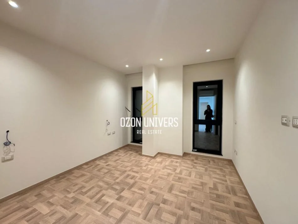 Tirane, jepet me qera apartament 2+1+Ballkon Kati 6, 141 m² 1.500 € (Myslym Shyr)