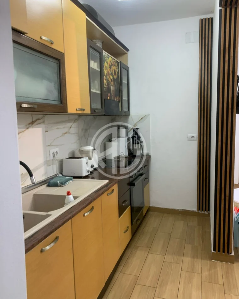 Durres, shitet 1+1 Kati 1,