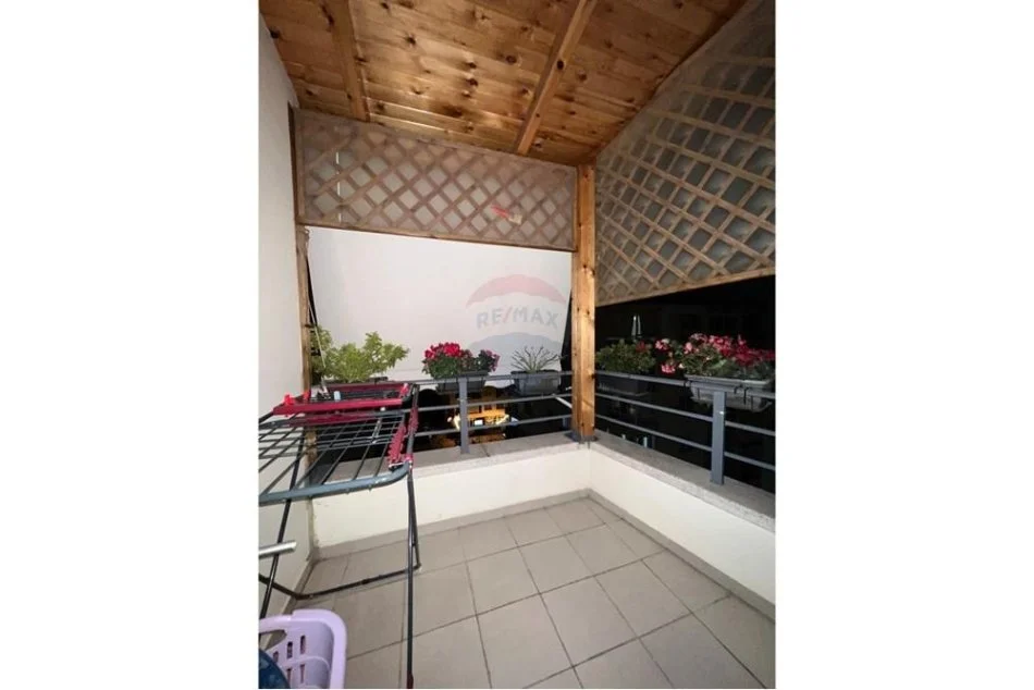 Tirane, jepet me qera , 80 m² 550 € (Kompleksi Fratari Astir)