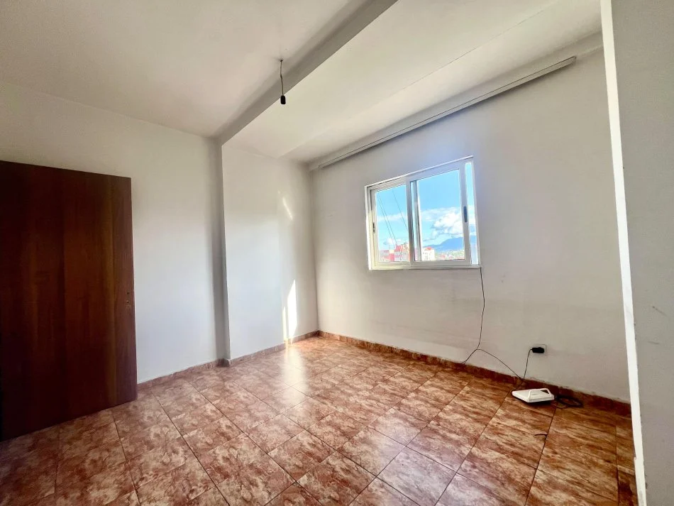 shitet 2+1+Ballkon Kati 5, 74 m² 100.000 €