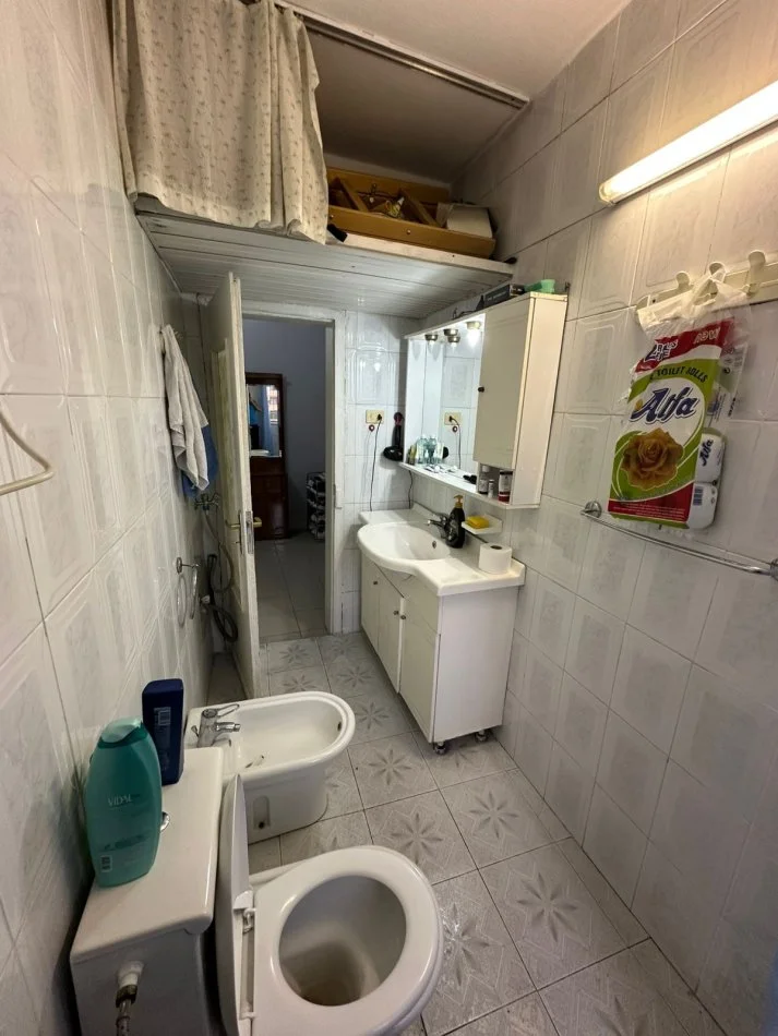 Tirane, jepet me qera apartament 2+1 Kati 4, 90 m² 500 € (Bulevardit Zogu i Parë)