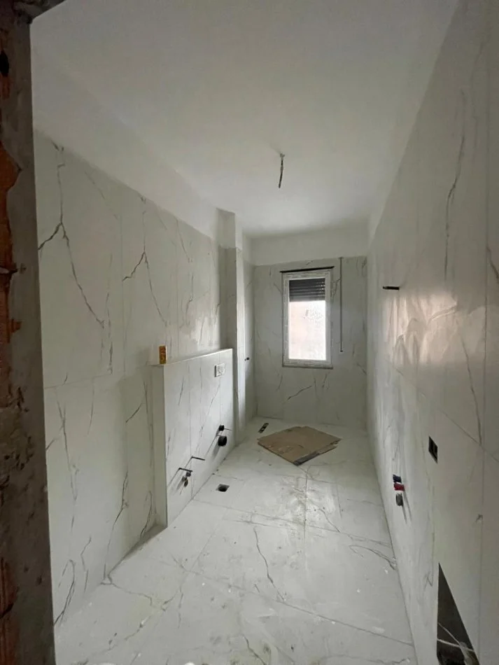 Tirane, shitet apartament 2+1 Kati 7, 109 m² 87.440 € (Rruga Berisha Kamez)